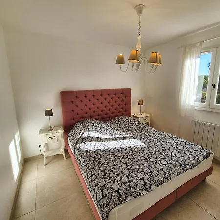 Piscine Chauffee Climatisation Wifi *